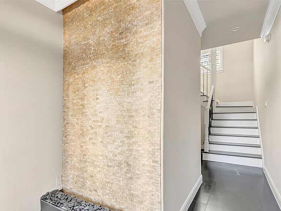 5th image of 135 Low Country Ln