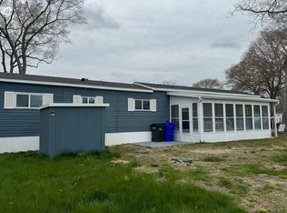 4 Mayflower Ave, Taunton, MA 02780