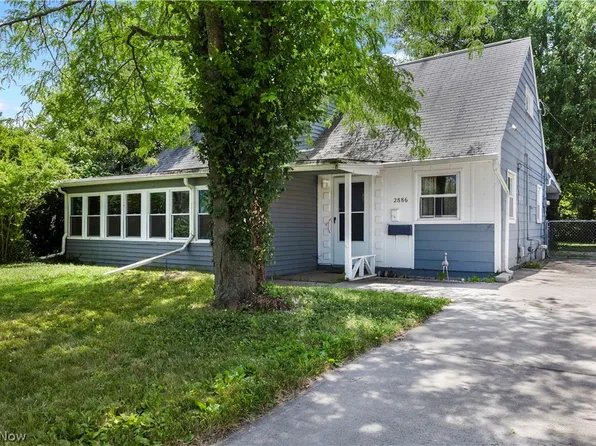 2886 Grant St, Lorain, OH 44052