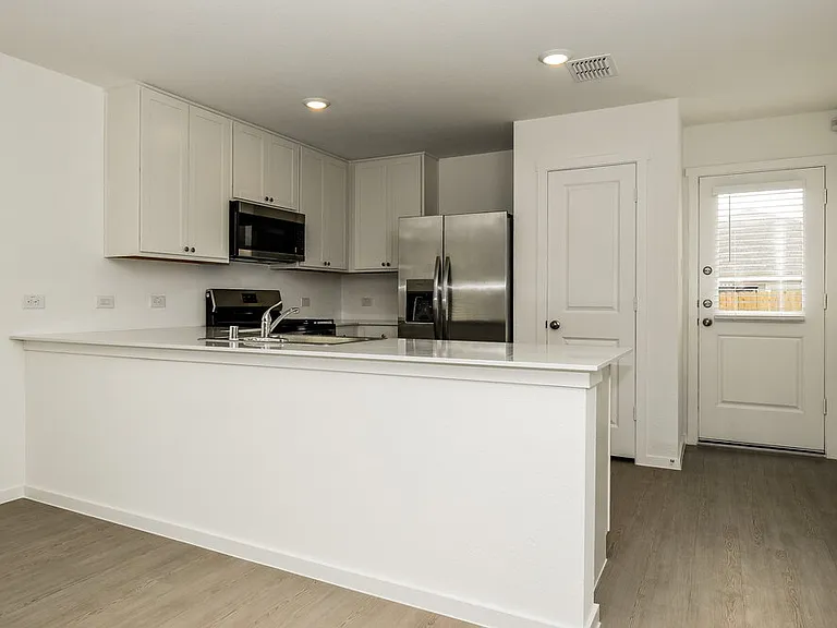 928 Calley Pear Trl — Photo 7