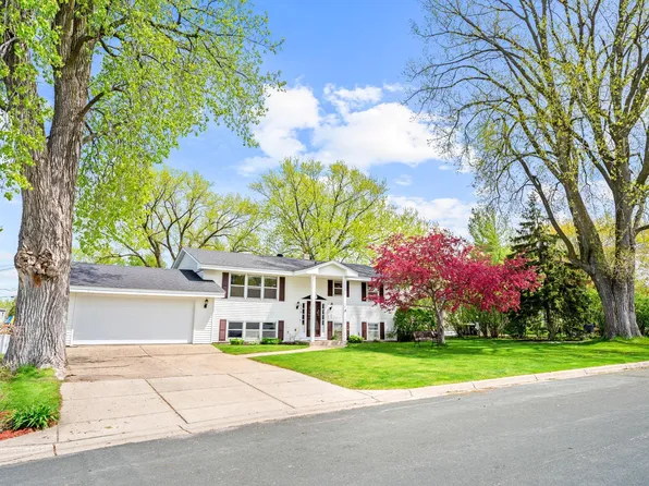 559 Miriam St, Mendota Heights, MN 55118