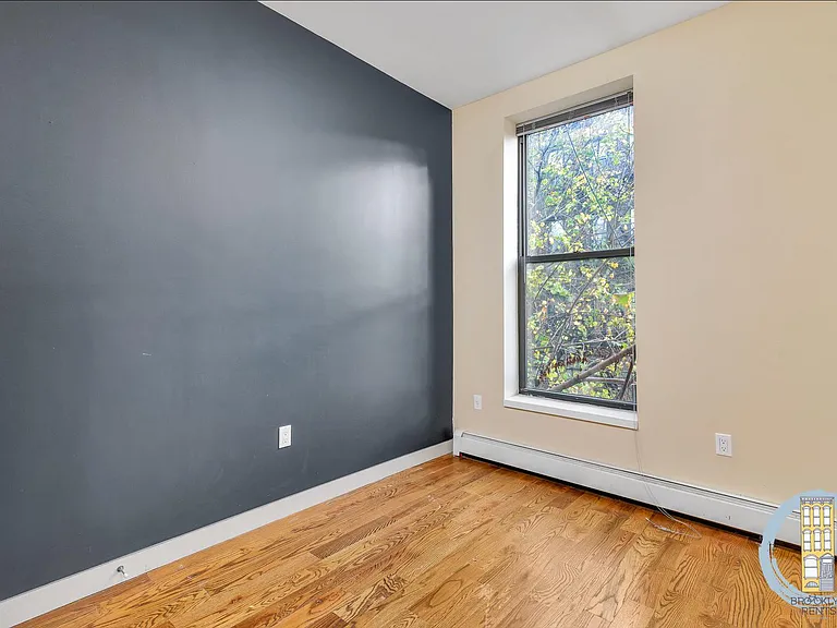 212 Hancock St #4 — Photo 4
