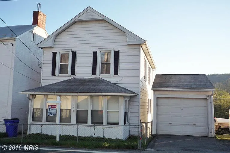 205 Knoxville Rd photo 1