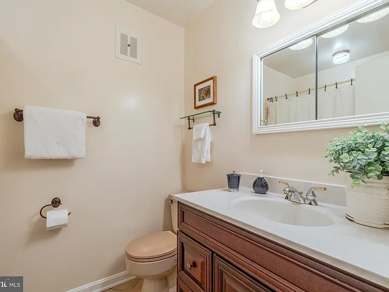 8717 Higdon Dr — Photo 23