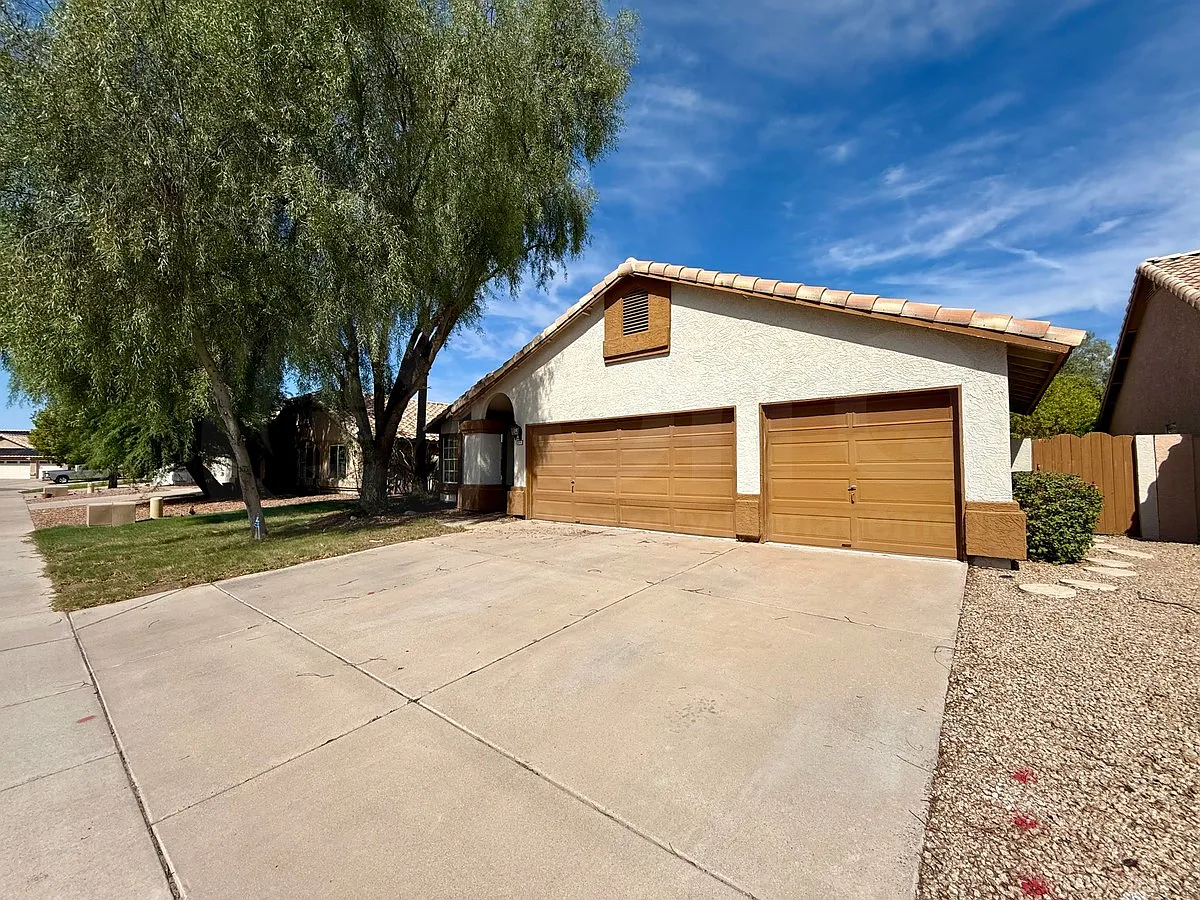 3 bed, 3.0 bath, 1720 sqft, $2,650 — Photo 4