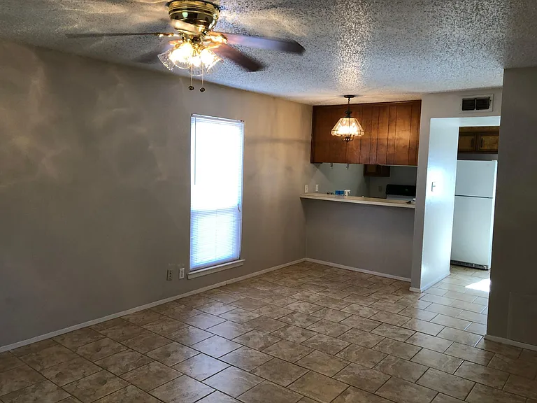 909 N Bentwood Dr #A — Photo 4