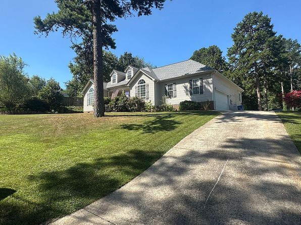 203 Stanley Dr