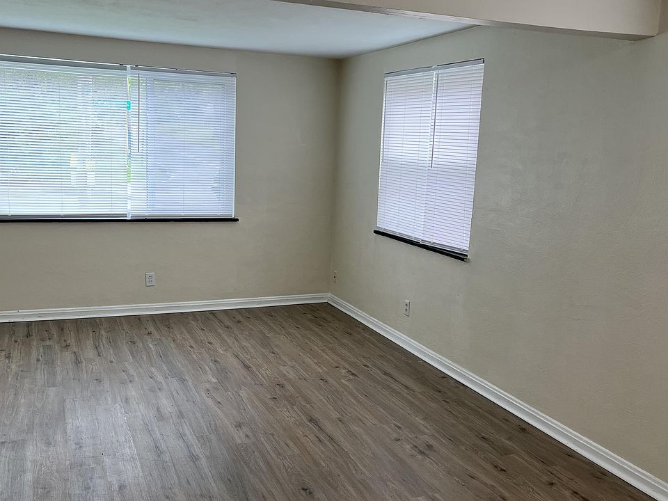 1st image of 4286 Catalpa Dr APT 1