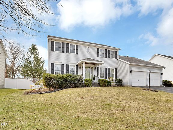 2nd image of 20 Valleywood Drive