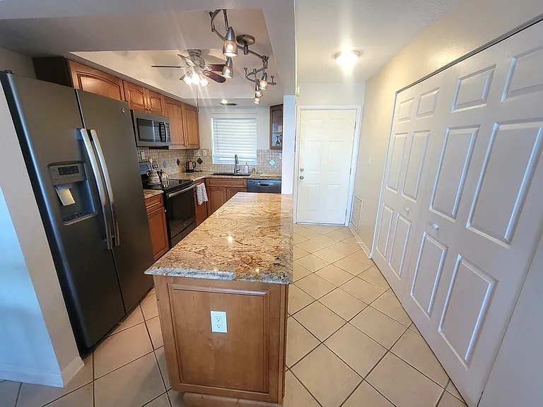 4939 Floramar Ter #311 — Photo 4