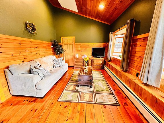 5th image of 97 Danielle Rd