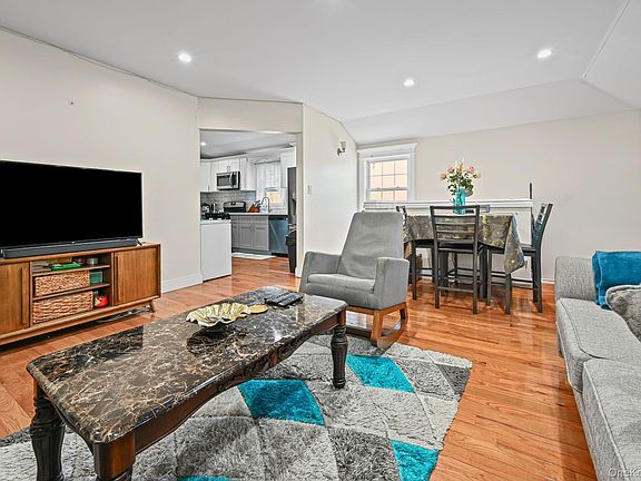 4th image of 23938 147th Drive