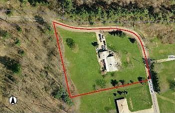 2nd image of 2850 Hayes Dr