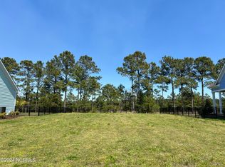 143 Spicer Lake Dr, Holly Ridge, NC 28445