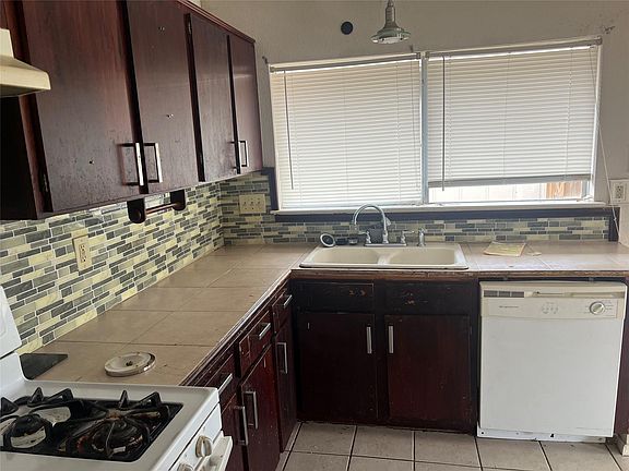 5th image of 11159 Thunderhaven Dr
