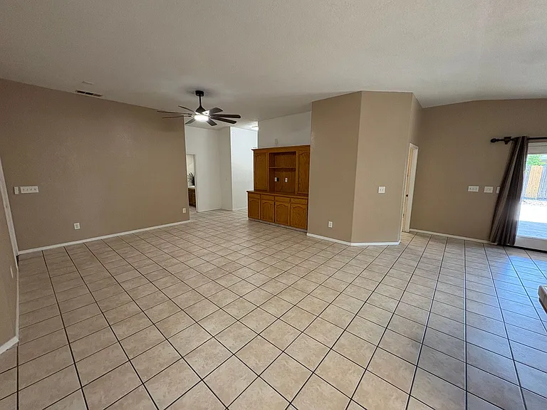 1040 N Sumter Ct — Photo 10