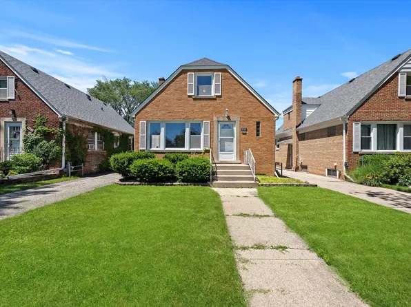 9320 S Troy Ave, Evergreen Park, IL 60805