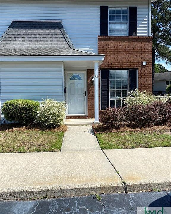 2nd image of 38 Knollwood Cir