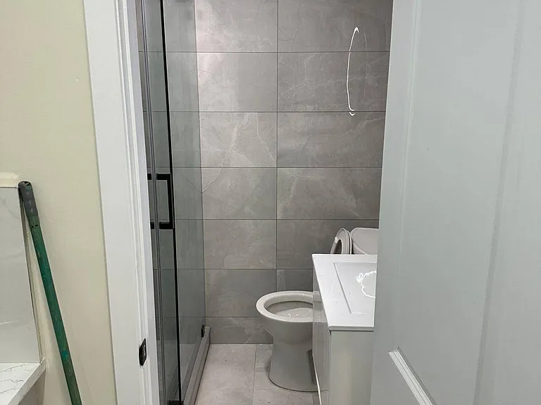 206 Bedford Ave — Photo 5