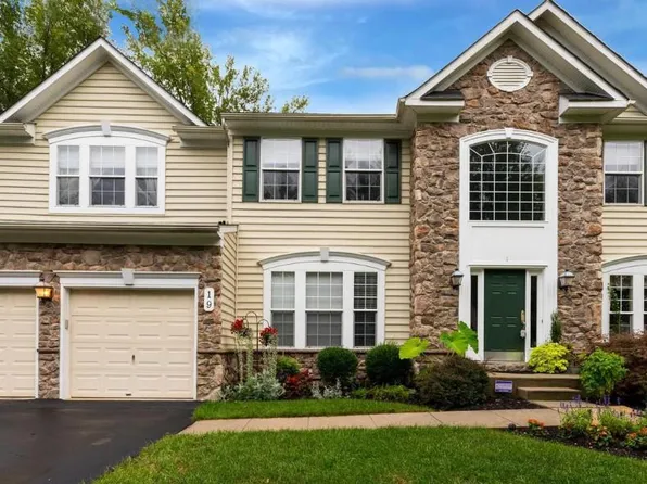 19 Crescent Links Dr, North East, MD 21901
