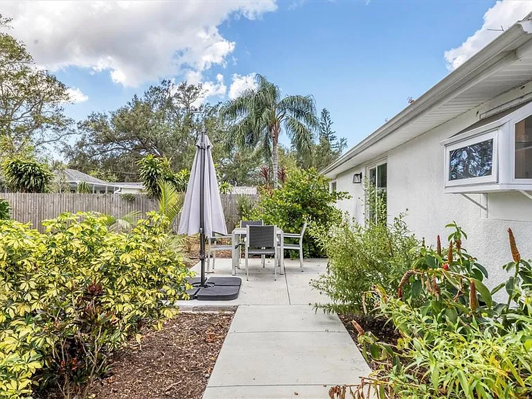 4110 Iola Dr — Photo 27
