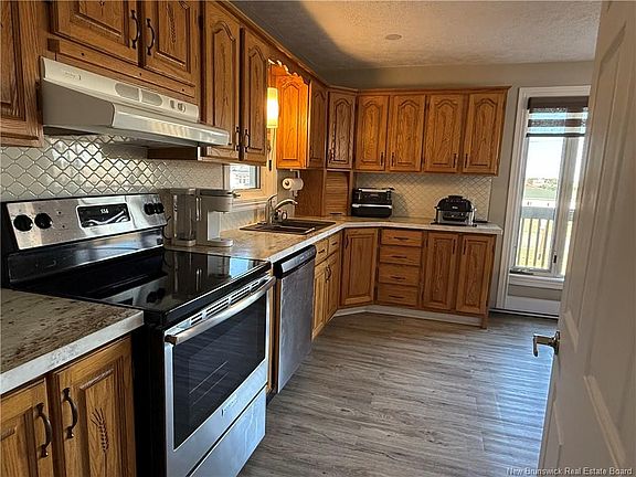 4th image of 104 Mathieu St
