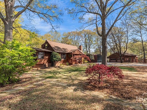 2nd image of 1641 Flat Rock Road
