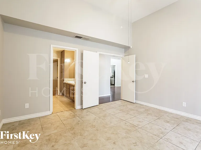 7090 Orange Grove Ln — Photo 8