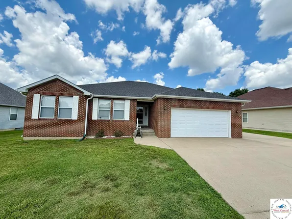 203 Allison Ln, Clinton, MO 64735
