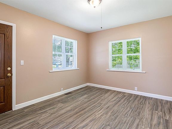 2nd image of 20 Shumate Ave