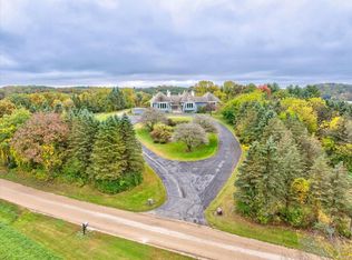3901 Moe Rd, Mount Horeb, WI 53572
