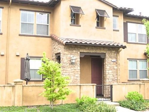 1st image of 175 Stonegate Cir Unit A