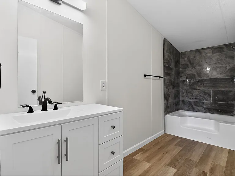 1134 Robinson Ave — Photo 29