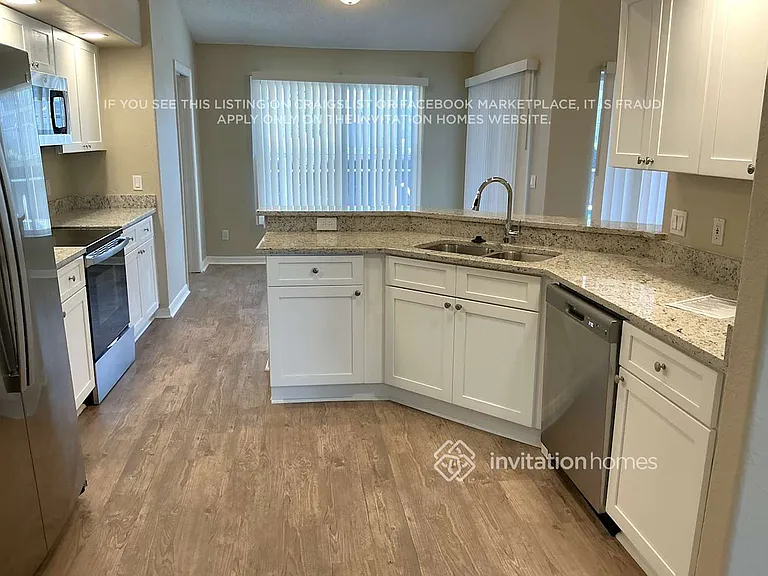 423 Azure Rd — Photo 5