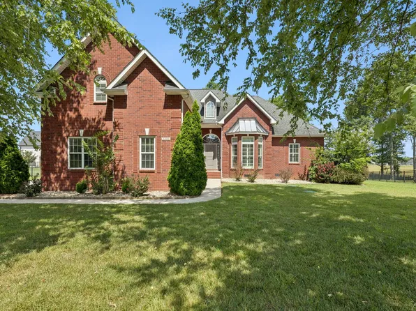 1210 Lila Dr, Murfreesboro, TN 37128