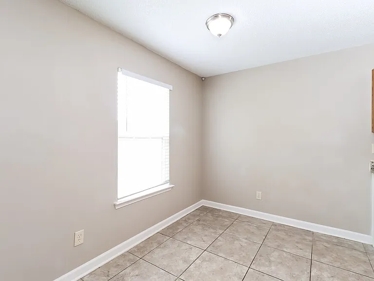 1810 Cagney St — Photo 6