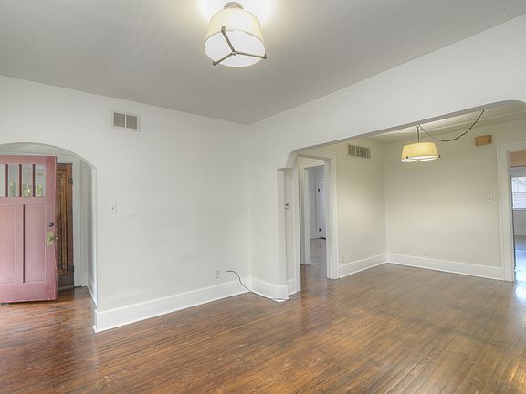 5th image of 724 S 5th St