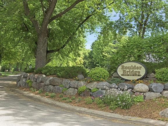 3rd image of 28025 Boulder Bridge Dr