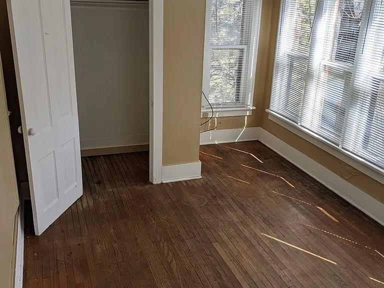 401 S Race St — Photo 14