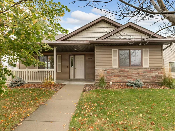1803 Knottingham Dr, Sartell, MN 56377