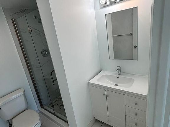3rd image of 2860 NE 14th St #404D