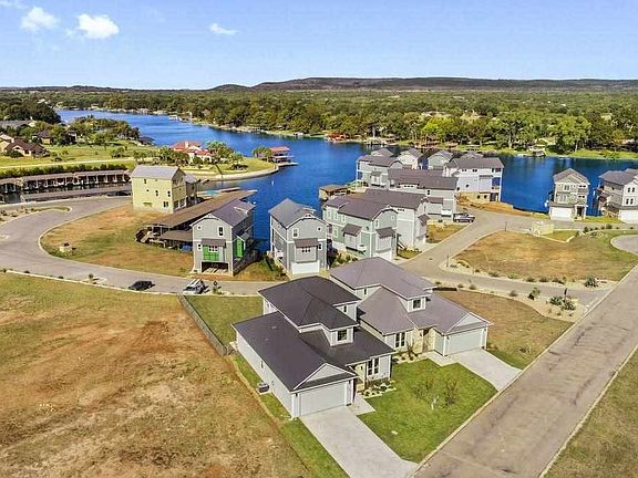 5th image of 113 Village View Dr