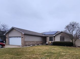 589 S Poplar St, Manteno, IL 60950