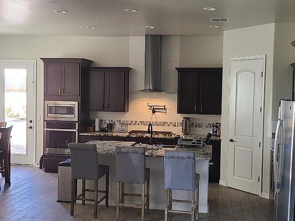 5th image of 3714 Santa Clarita Ave
