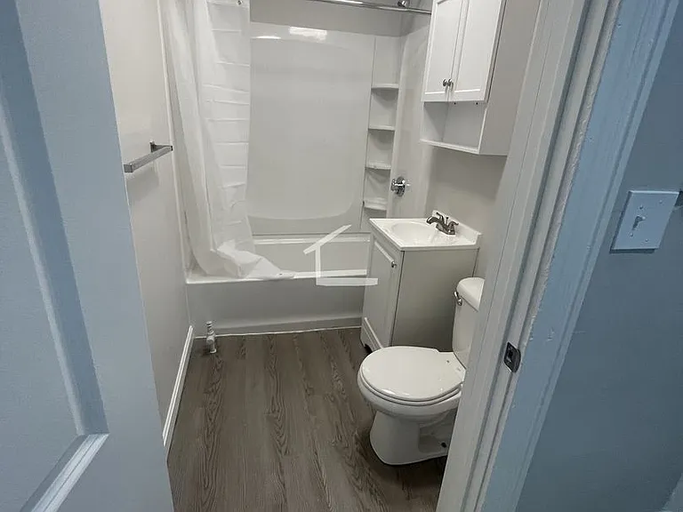 92 Gordon St #2 — Photo 6