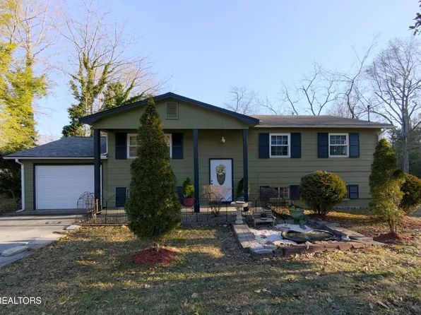 725 Robertsville Rd, Oak Ridge, TN 37830