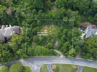 1729 Vestwood Hills Dr, Vestavia Hills, AL 35216