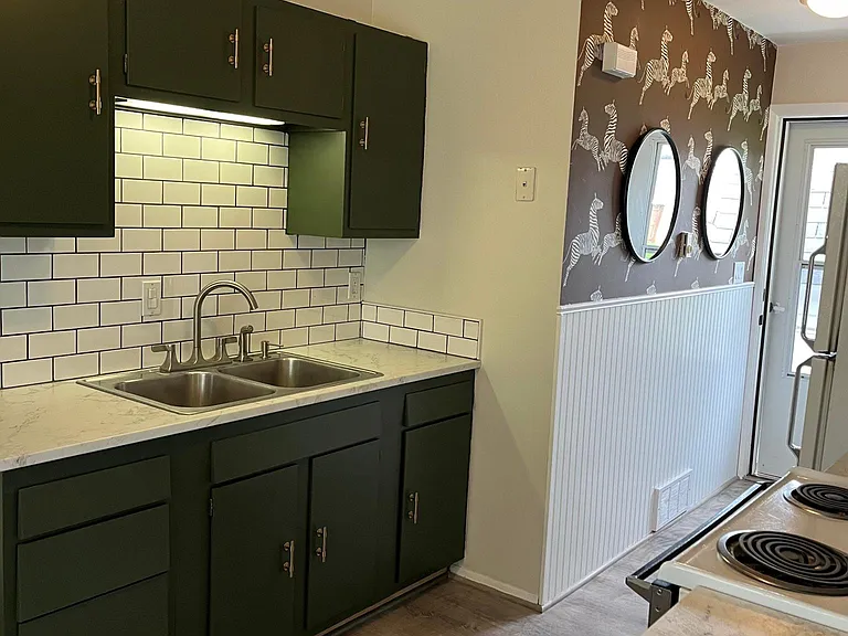 2705 Rodd St — Photo 3