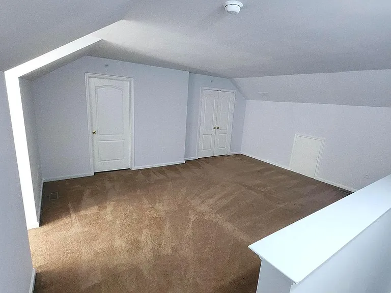 302 Hidden Dr — Photo 23