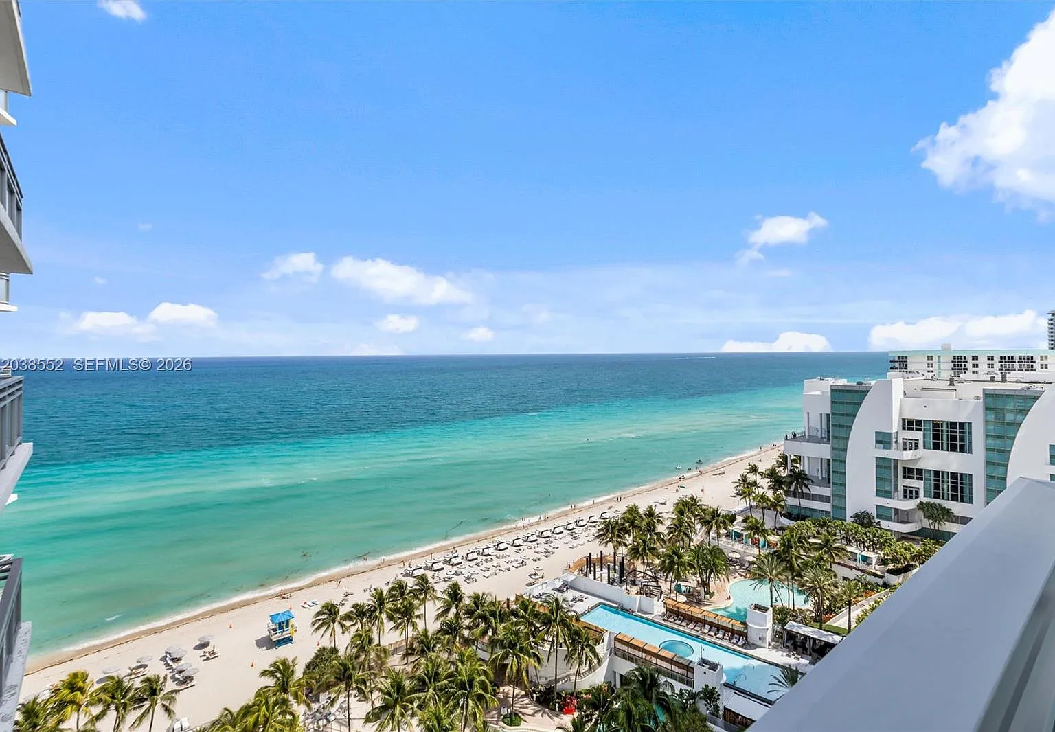 Diplomat Oceanfront Resid — Photo 4